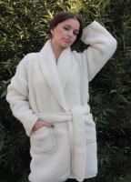 Халат женский короткий шерстяной Magic Wool Эскимо размер 56