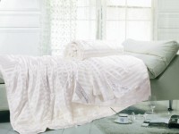 Одеяло 1,5-спальное шелковое в чехле из натурального шелка Асабелла 160x220
